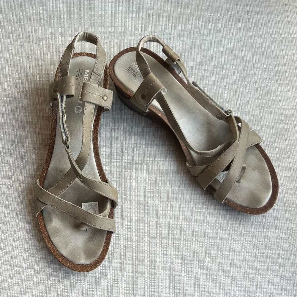 Merrell Women's Revalli Aura Tan Strappy Sandals, size 10